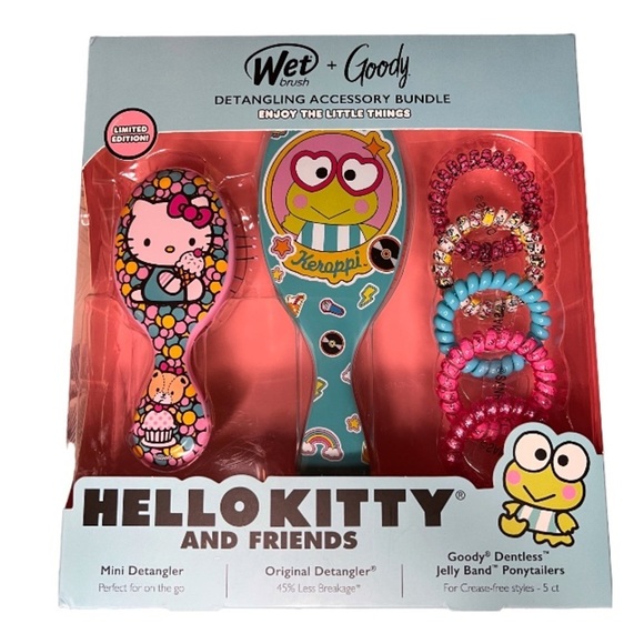LIMITED EDITION ✨ SANRIO Hello Kitty and friends wet brush & Goody Bundle - Picture 1 of 3